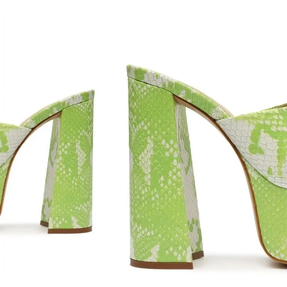 Schutz Darah Wild Green Snake Embossed Leather SlipOn High Heel Sandals Size 8.5
